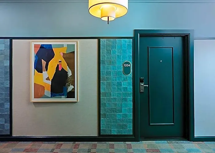Hotel L7 By Lotte 4*